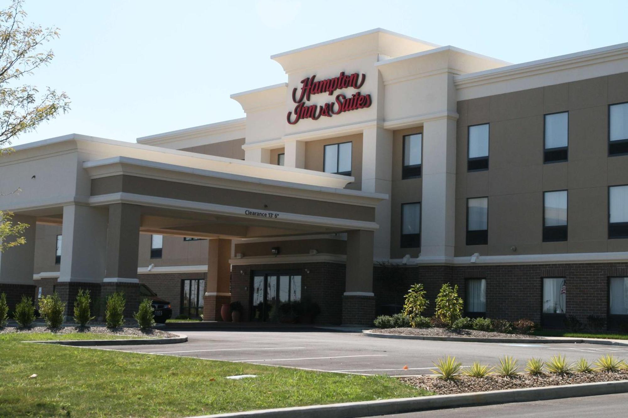 Hampton Inn & Suites New Castle, Pa Exterior photo